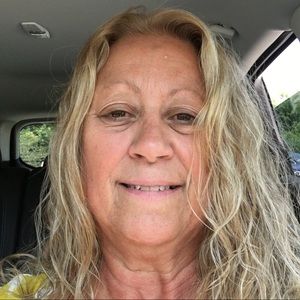 Meet your Posher, Valerie